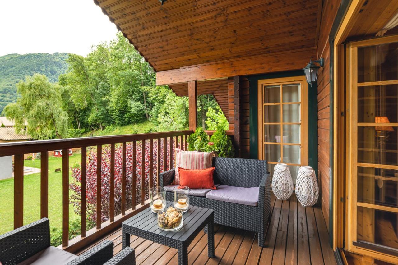 Espectacular Apartamento De Madera Frente Al Rio Ter - Camprodon Exteriör bild