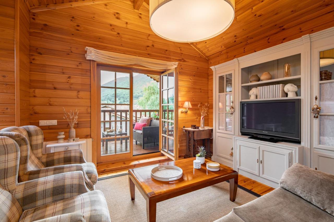 Espectacular Apartamento De Madera Frente Al Rio Ter - Camprodon Exteriör bild